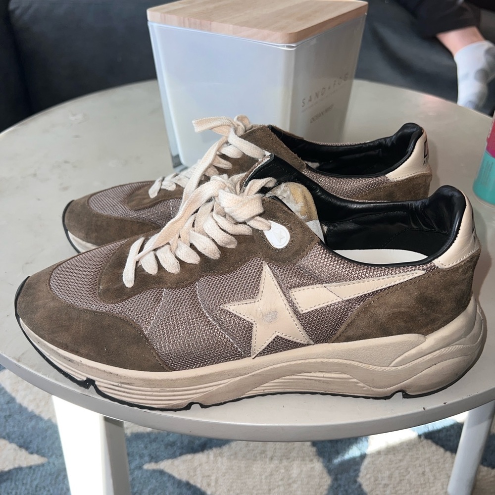Golden Goose size 40 perfect condition